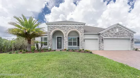 6105 Moonrise Dr, Merritt Island, FL 32953