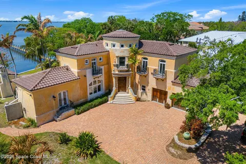 1000 N Riverside Dr, Indialantic, FL 32903