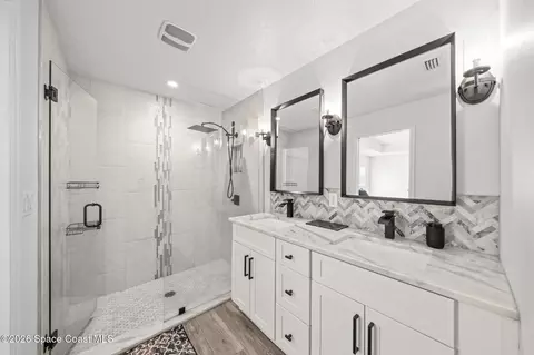 Bath - 4364 Prentice Ln, Mims, FL 32754 photo 3 of 4
