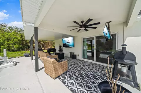 Exterior - 4364 Prentice Ln, Mims, FL 32754 photo 4 of 6