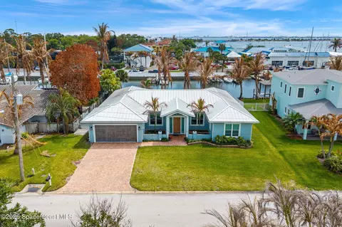 112 Cat Cay Ln, Indian Harbour Beach, FL 32937