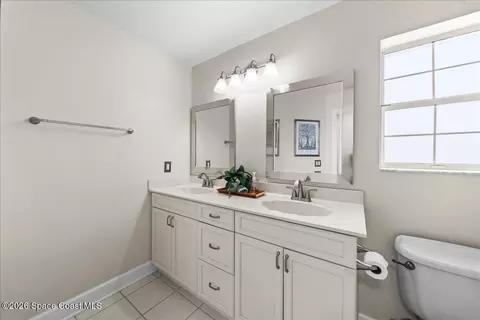 Bath - 476 Veracruz Blvd, Indialantic, FL 32903 photo 4 of 10