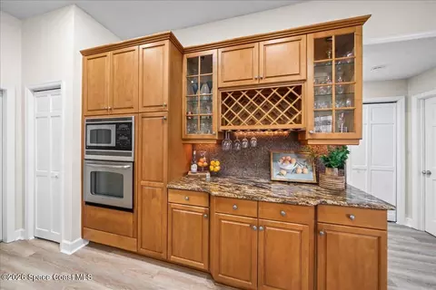 Kitchen - 476 Veracruz Blvd, Indialantic, FL 32903 photo 5 of 6
