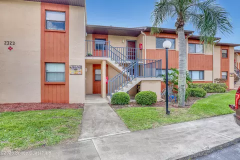 2323 Golf Lake Cir #1122, Melbourne, FL 32935