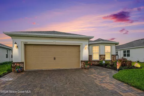8984 Nixie Ave, Melbourne, FL 32940