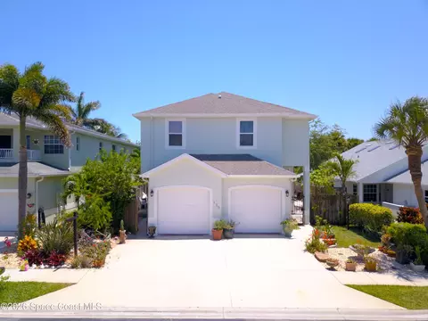 135 Ocean Garden Ln, Cape Canaveral, FL 32920