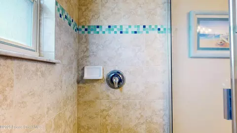 Bath - 3212 Constellation Dr, Melbourne, FL 32940 photo 3 of 9