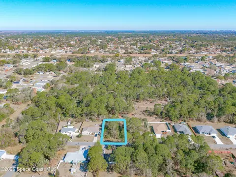825 Doverbrook Rd NW, Palm Bay, FL 32907