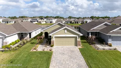 1061 Canfield Cir SE, Palm Bay, FL 32909