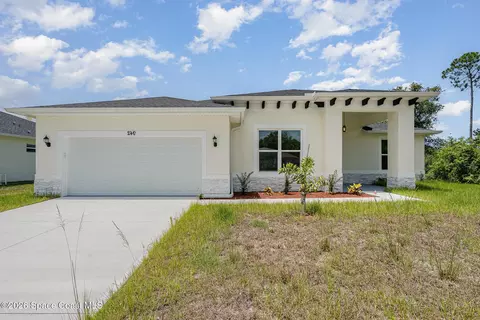 296 Delake Rd NW, Palm Bay, FL 32907