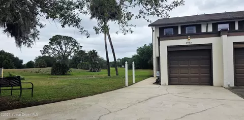 2952 Finsterwald Dr, Titusville, FL 32780