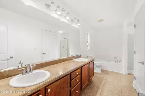 Bath - 1509 Oconner Ave, Melbourne, FL 32940 photo 2 of 6