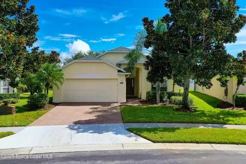 881 Indian Oaks Dr, Melbourne, FL 32901