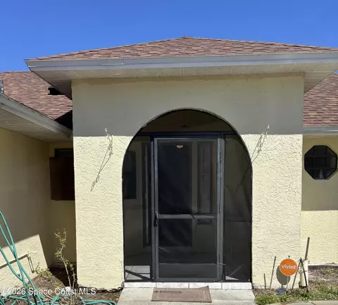 1777 Delki St NW, Palm Bay, FL 32907