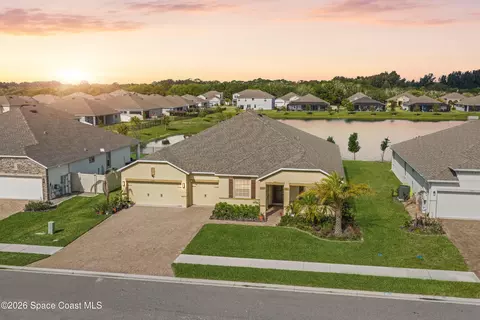 6185 Moonrise Dr, Merritt Island, FL 32953