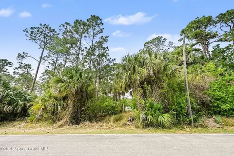 874 Hartsdale Ave SW, Palm Bay, FL 32908