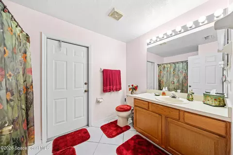 Bath - 1012 Sabal Grove Dr, Rockledge, FL 32955 photo 4 of 5