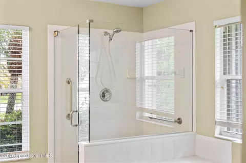 Bath - 1012 Sabal Grove Dr, Rockledge, FL 32955 photo 5 of 5