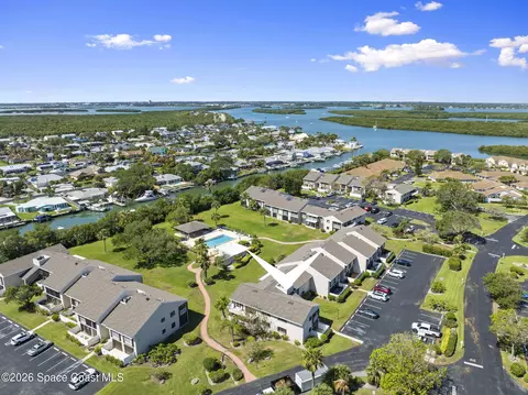 3209 S Lakeview Cir #8101, Fort Pierce, FL 34949