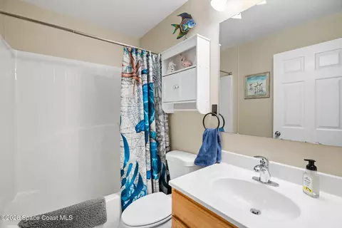 Bath - 5061 Spinet Dr, Melbourne, FL 32940 photo 3 of 3