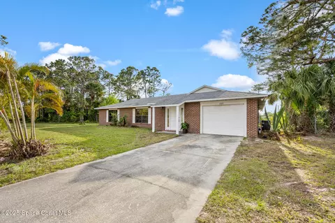 286 Alegriano Rd NW, Palm Bay, FL 32907