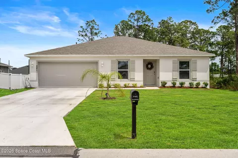 281 Sarah Rd SW, Palm Bay, FL 32908