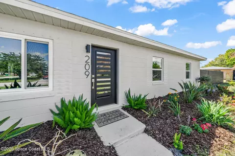 209 Orchid Blvd, Melbourne, FL 32901