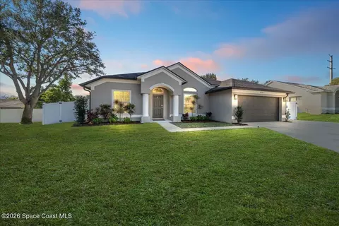 5710 Peacock Ct, Titusville, FL 32780