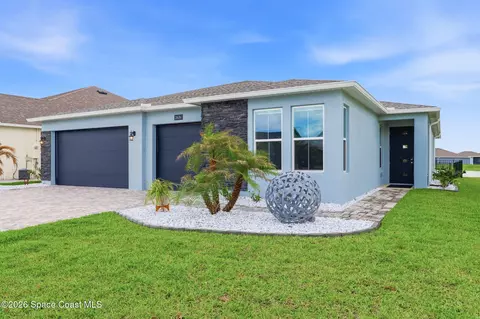 2474 Middlebury Dr, Palm Bay, FL 32909