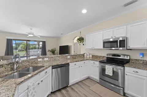 Kitchen - 1331 Enclave Dr, Rockledge, FL 32955 photo 3 of 3