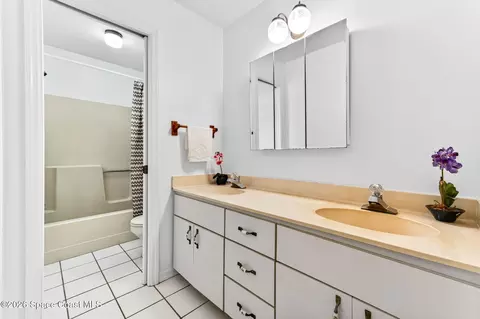 Bath - 1455 Atz Rd, Malabar, FL 32950 photo 1 of 2