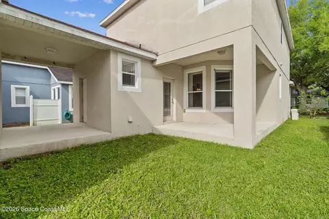Exterior - 3335 Primrose Willow Dr, Saint Cloud, FL 34773 photo 3 of 11