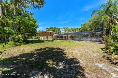 Exterior - 8637 Sylvan Dr, Melbourne, FL 32904 photo 11 of 13