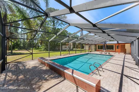 Exterior - 8637 Sylvan Dr, Melbourne, FL 32904 photo 8 of 13