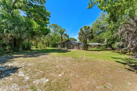 Exterior - 8637 Sylvan Dr, Melbourne, FL 32904 photo 10 of 13