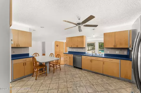 Kitchen - 8637 Sylvan Dr, Melbourne, FL 32904 photo 1 of 5