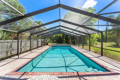 Exterior - 8637 Sylvan Dr, Melbourne, FL 32904 photo 6 of 13
