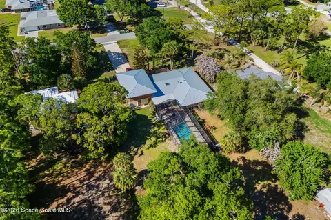 View/Area - 8637 Sylvan Dr, Melbourne, FL 32904 photo 3 of 8