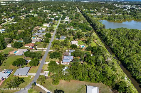 View/Area - 8637 Sylvan Dr, Melbourne, FL 32904 photo 7 of 8