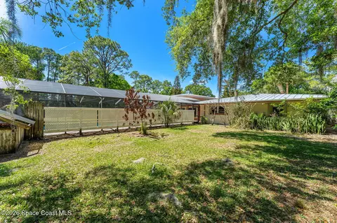 Exterior - 8637 Sylvan Dr, Melbourne, FL 32904 photo 9 of 13