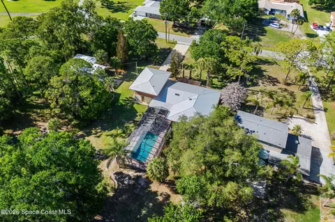 View/Area - 8637 Sylvan Dr, Melbourne, FL 32904 photo 2 of 8