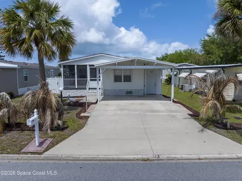 971 Laurel Cir, Barefoot Bay, FL 32976