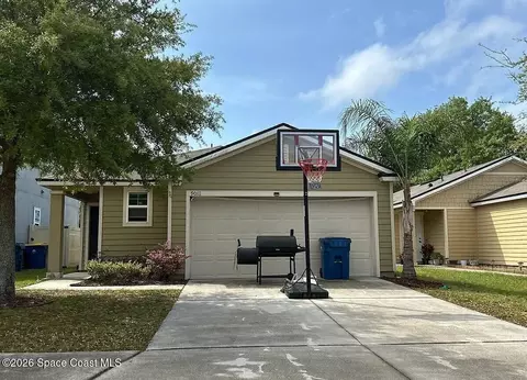 9018 Kipper Dr, Jacksonville, FL 32210