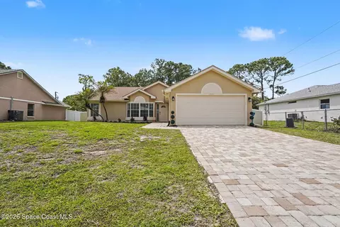 1224 Helias St NW, Palm Bay, FL 32907