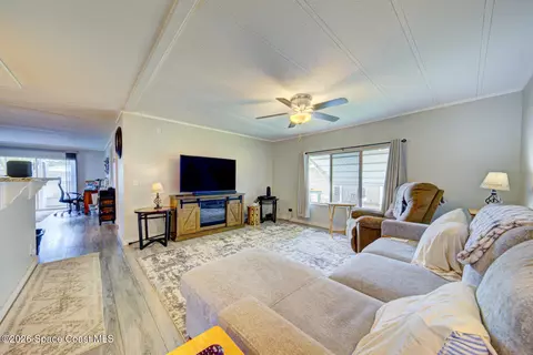 512 Jean Cir, Melbourne, FL 32904 photo 9