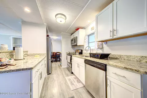 512 Jean Cir, Melbourne, FL 32904 photo 8