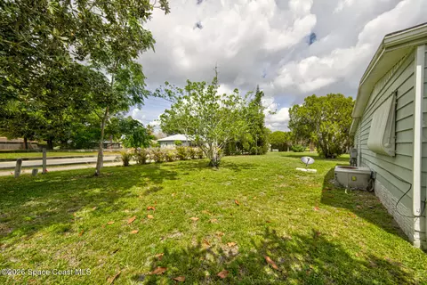 512 Jean Cir, Melbourne, FL 32904 photo 23