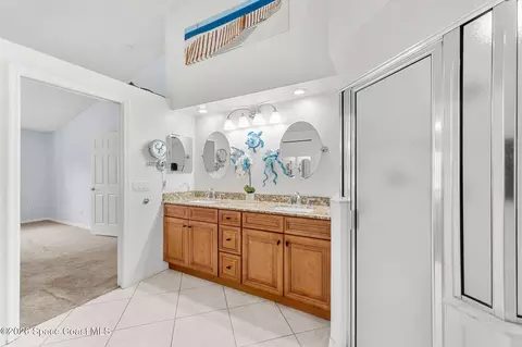 Bath - 3400 Long Leaf Dr, Melbourne, FL 32940 photo 2 of 4