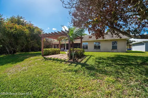 Exterior - 3400 Long Leaf Dr, Melbourne, FL 32940 photo 3 of 8