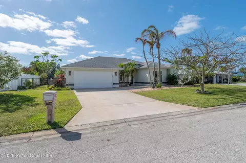 447 Sandy Ky, Melbourne Beach, FL 32951